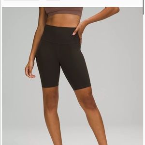 Lululemon High Rise Align Short 8” EUC